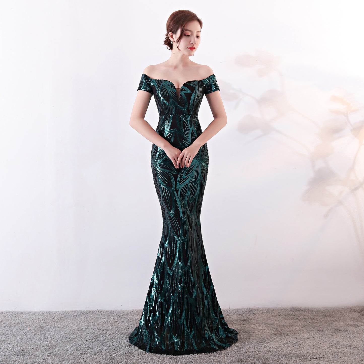 Off-Shoulder Long Fish Tail Sequined Slim-Fit Banquet Gown