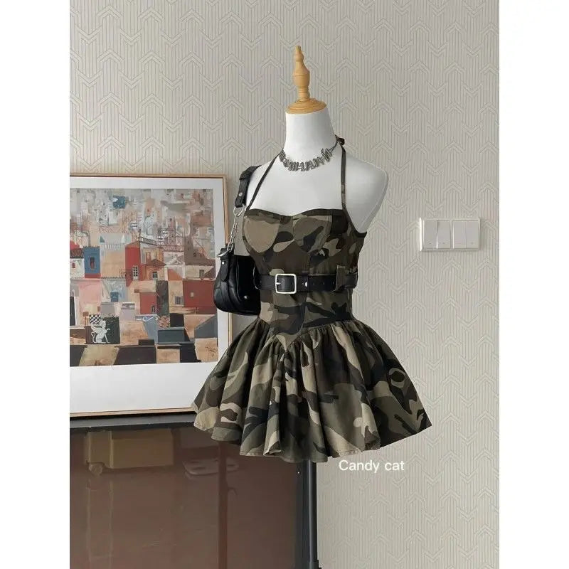 Spicy girl camouflage camisole ans skirt