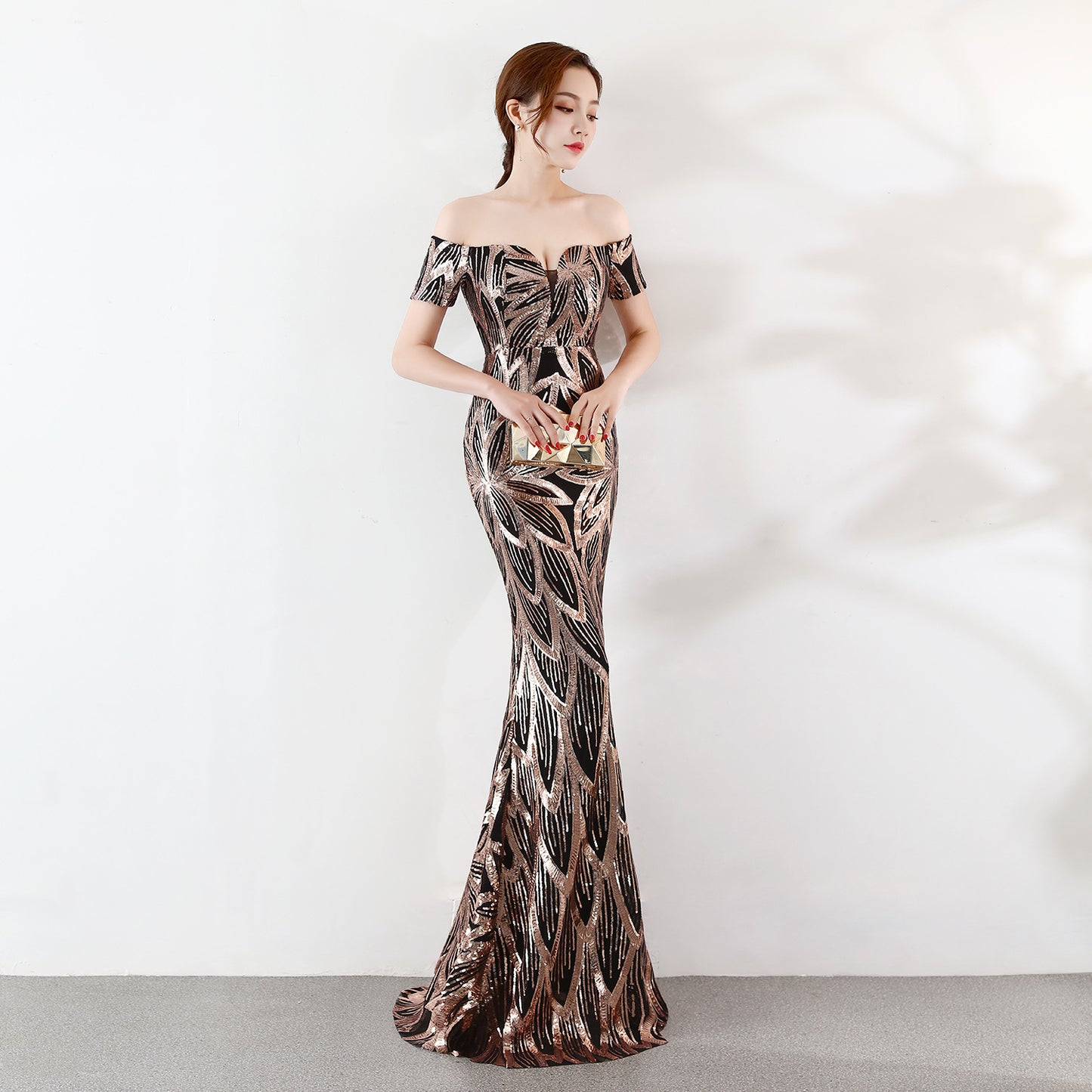 Off-Shoulder Long Fish Tail Sequined Slim-Fit Banquet Gown